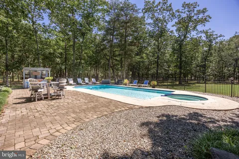 $925,000 | 555 McKendimen Road, Medford, NJ 08055