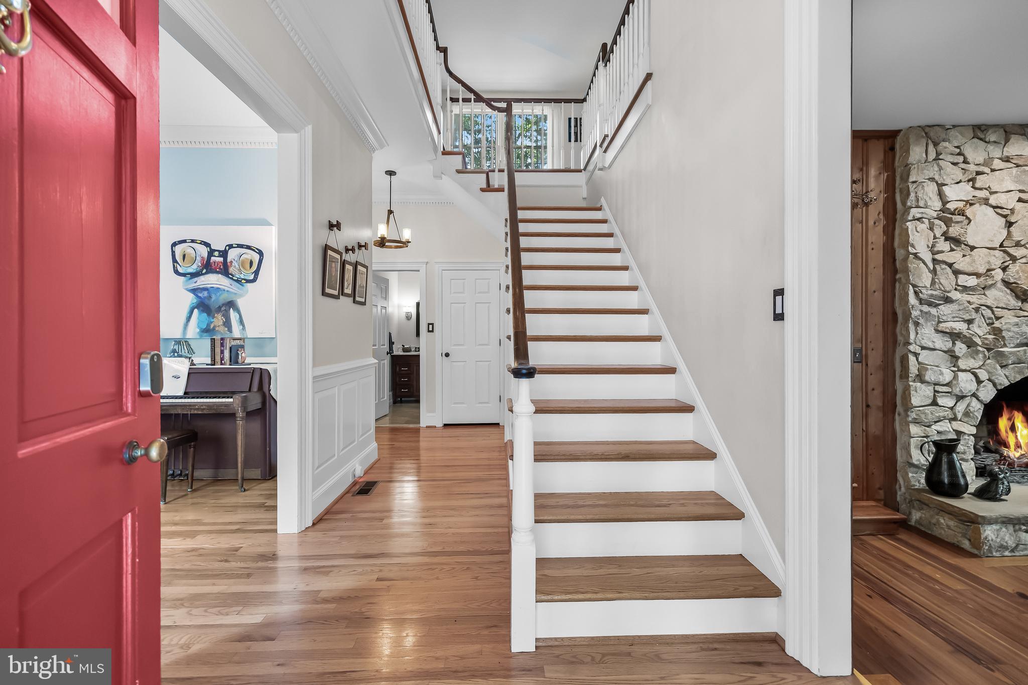 555 McKendimen Road Medford, NJ 08055 - Photo 6 of 73 foyer entry