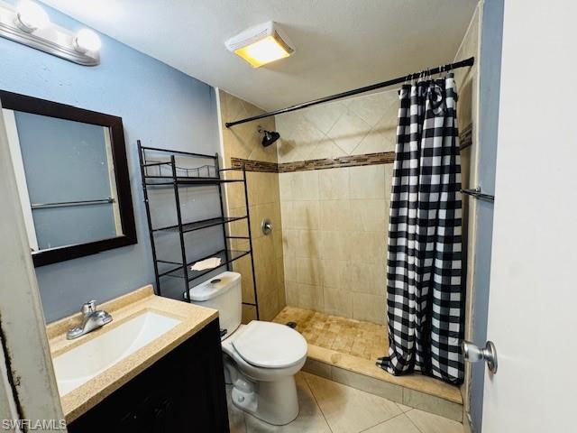 3325 Airport Road North, Unit J3 Naples, FL 34105 - Photo 5 of 13 a bathroom with a sink toilet and shower