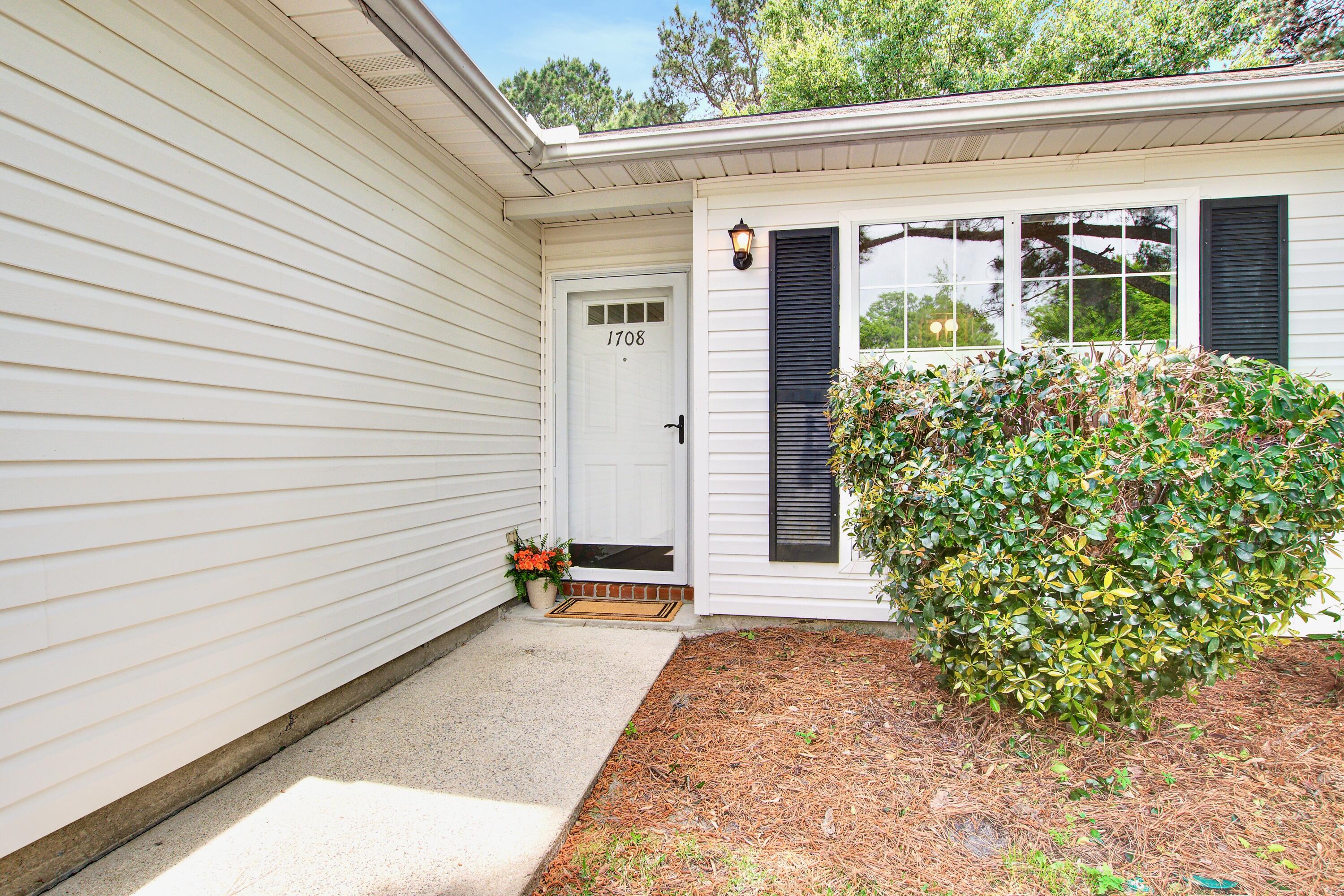 1708 Eallystockert Road Charleston, SC 29414 - Photo 3 of 28 1708 Eallystockert
