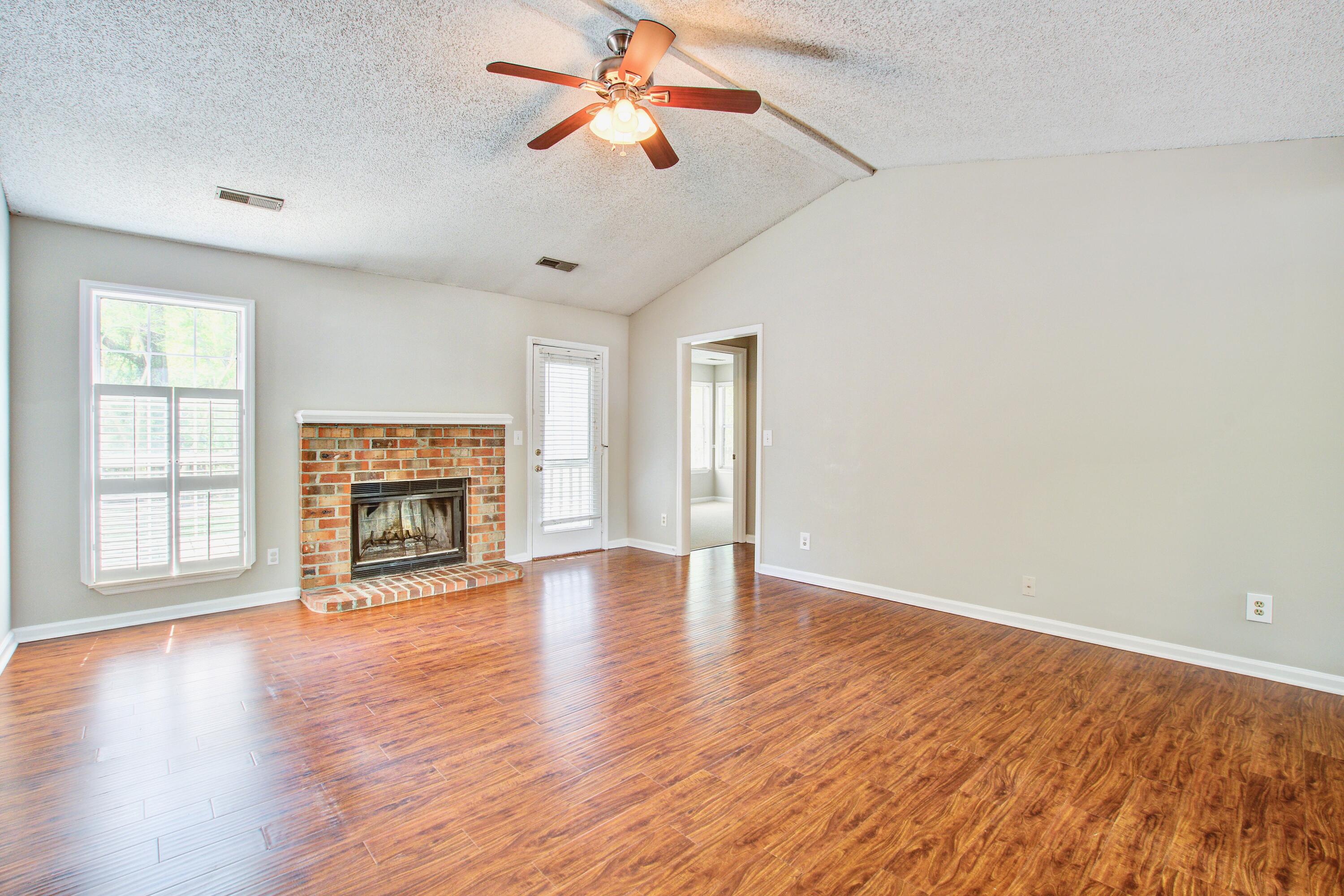 1708 Eallystockert Road Charleston, SC 29414 - Photo 10 of 28 Family Room