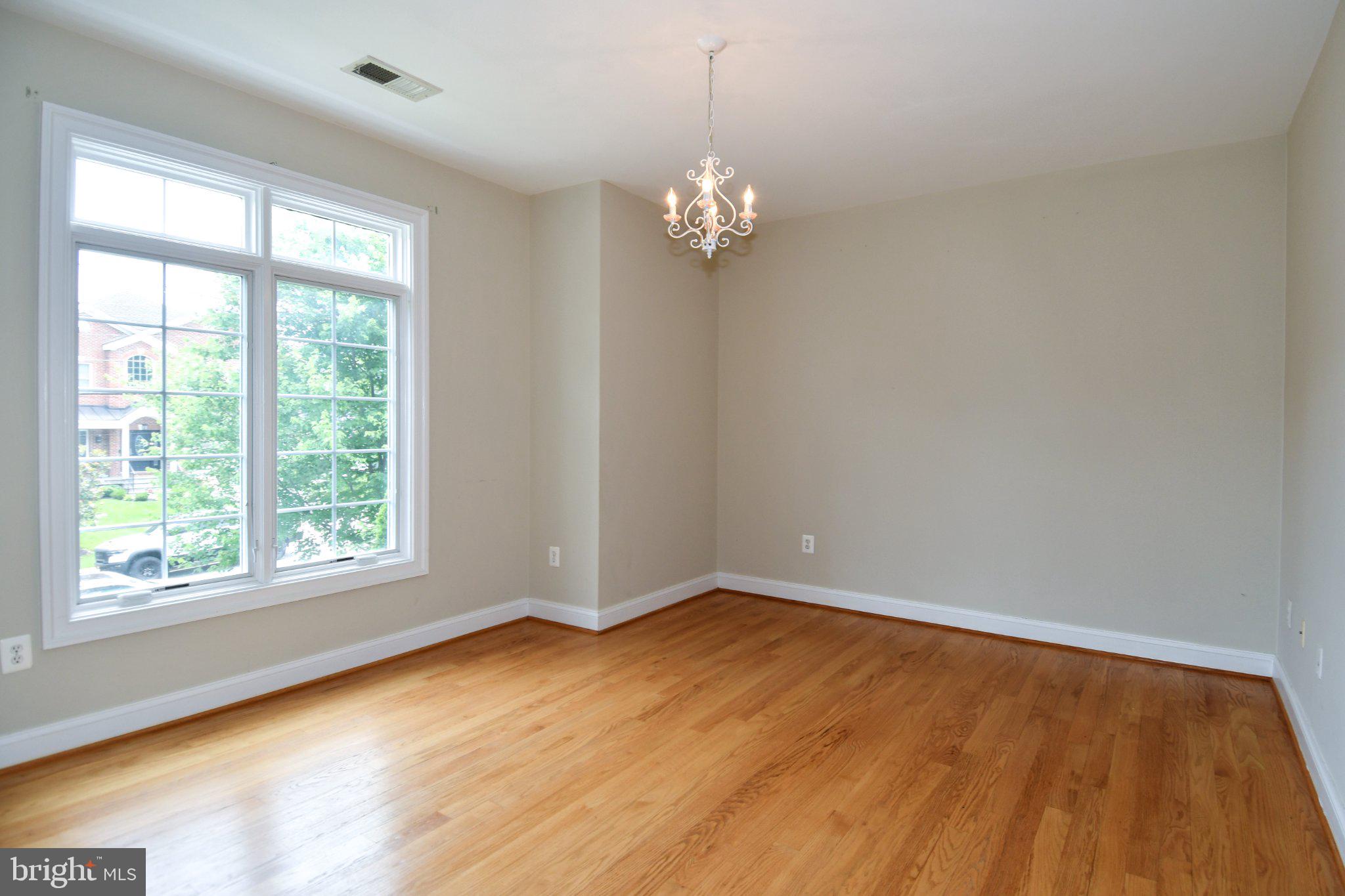 1924 Leonard Road Falls Church, VA 22043 - Photo 41 of 61 Bright and airy blank canvas space.