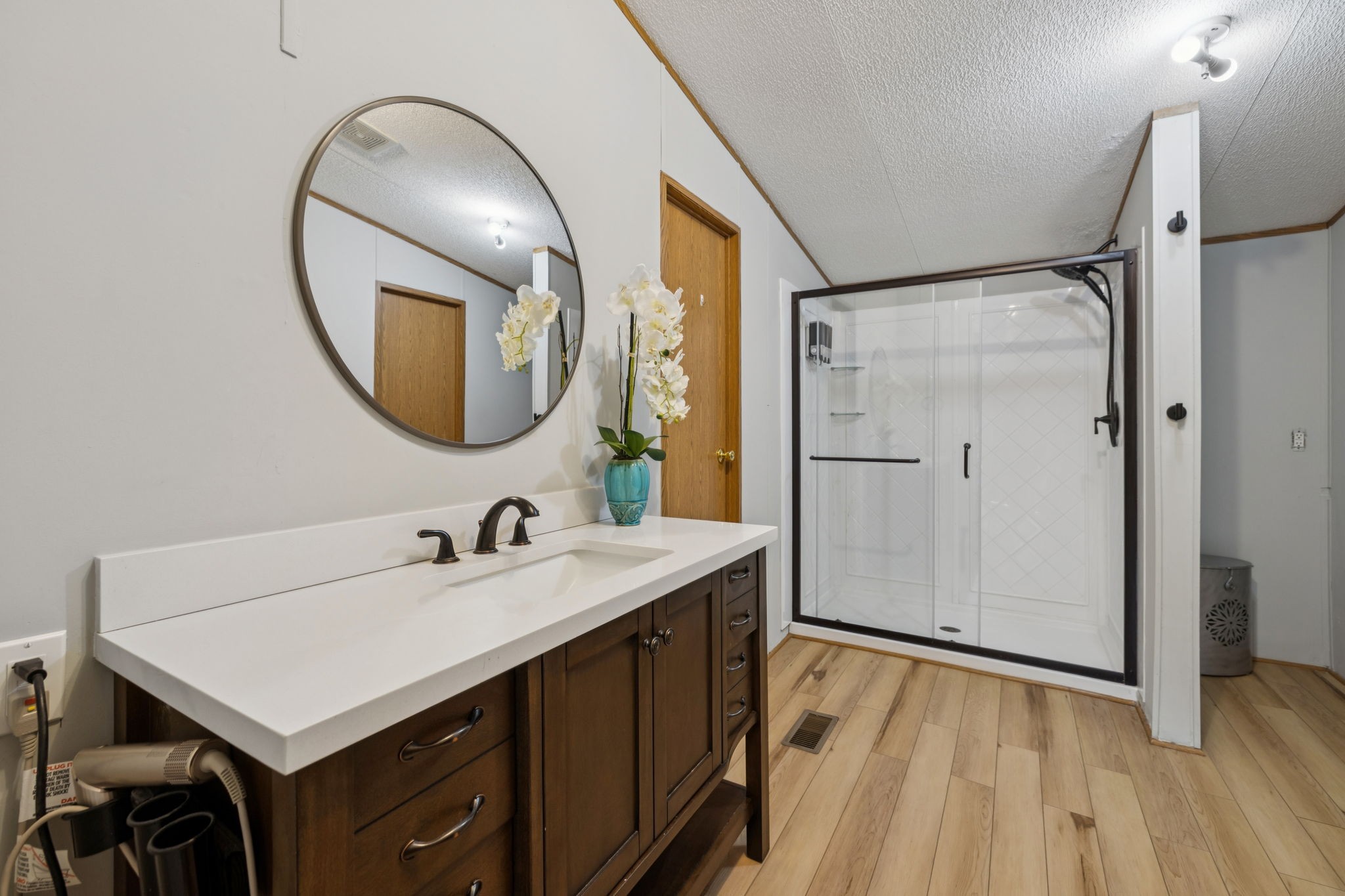 3680 Clark Road Lewisburg, TN 37091 - Photo 29 of 37 a bathroom with a sink and a mirror