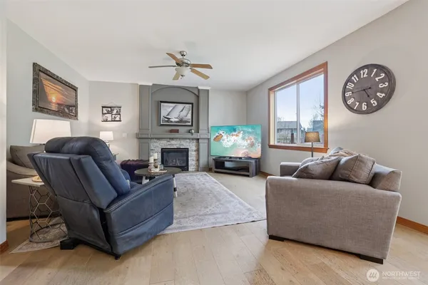 $649,950 | 20531 193rd Ave Court East, Orting, WA 98360