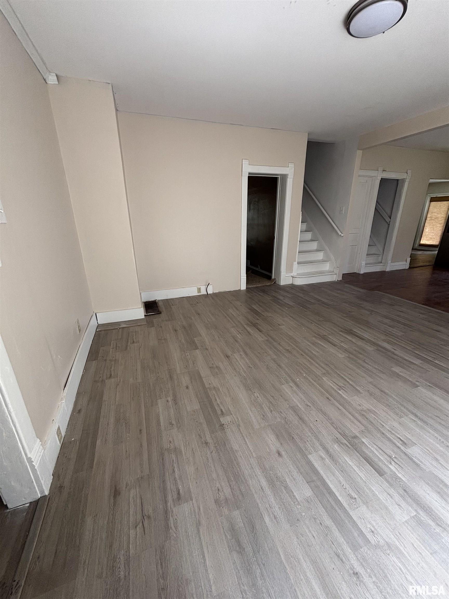295 West Barnes Street Bushnell, IL 61422 - Photo 38 of 96
