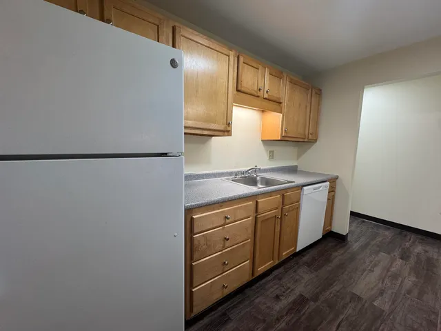 $1,837 | 101 Eastern Avenue, Unit 202, Manchester, NH 03104