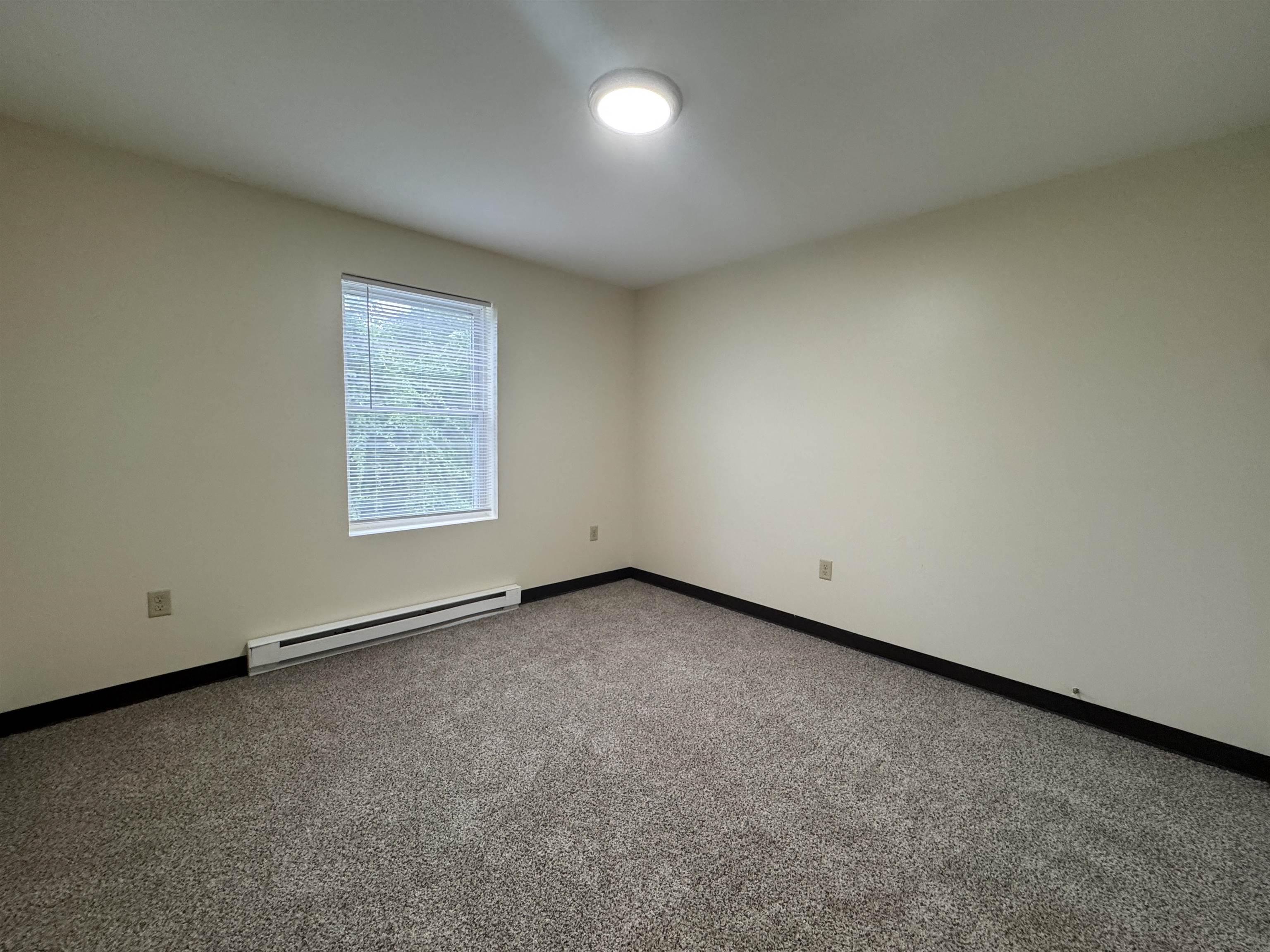 101 Eastern Avenue, Unit 202 Manchester, NH 03104 - Photo 27 of 56