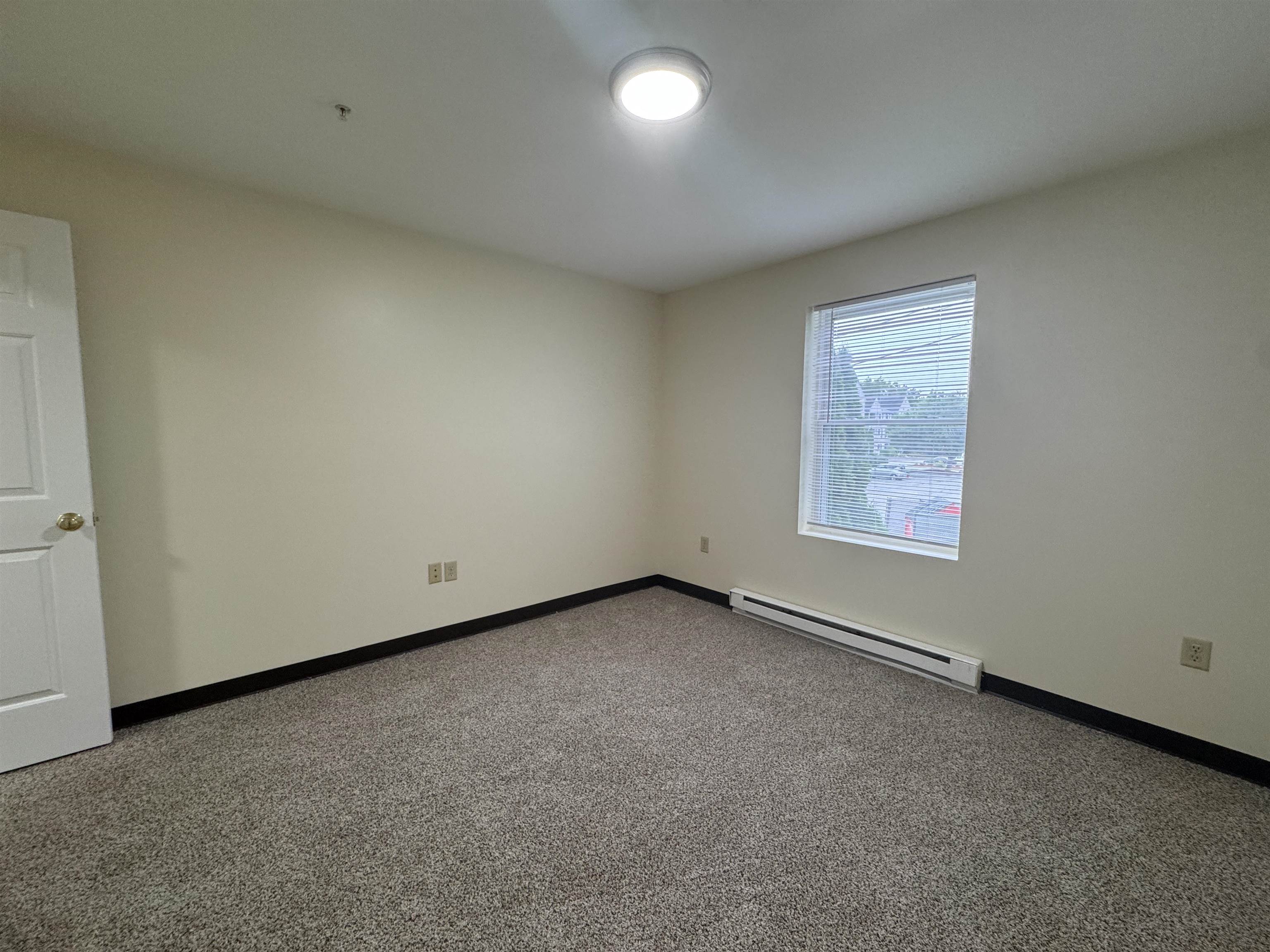 101 Eastern Avenue, Unit 202 Manchester, NH 03104 - Photo 28 of 56