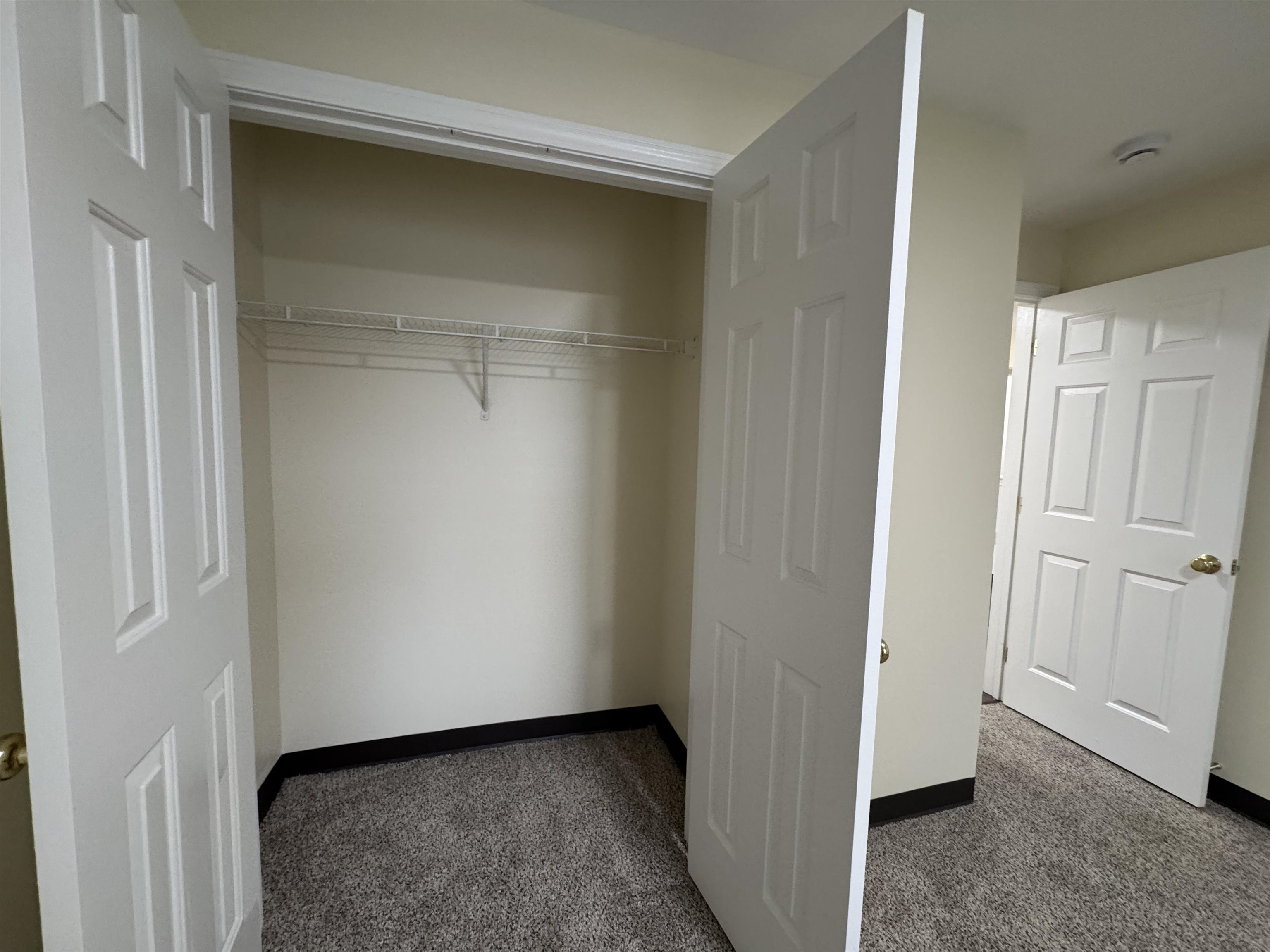 101 Eastern Avenue, Unit 202 Manchester, NH 03104 - Photo 30 of 56