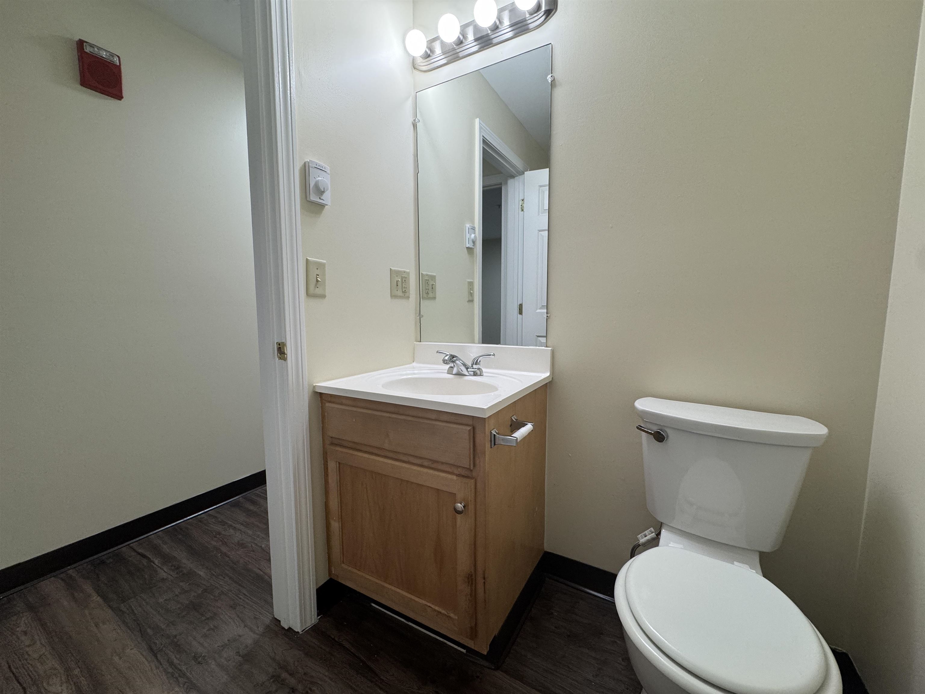 101 Eastern Avenue, Unit 202 Manchester, NH 03104 - Photo 33 of 56