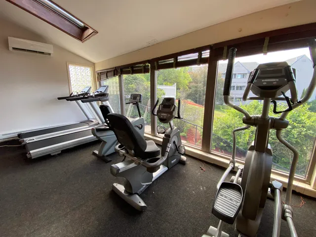 $1,837 | 101 Eastern Avenue, Unit 202, Manchester, NH 03104