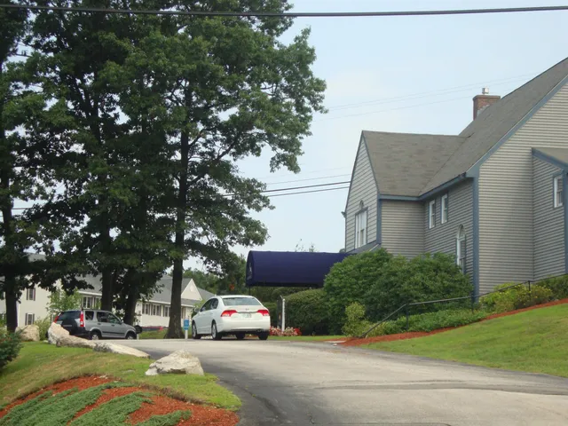 $1,837 | 101 Eastern Avenue, Unit 202, Manchester, NH 03104