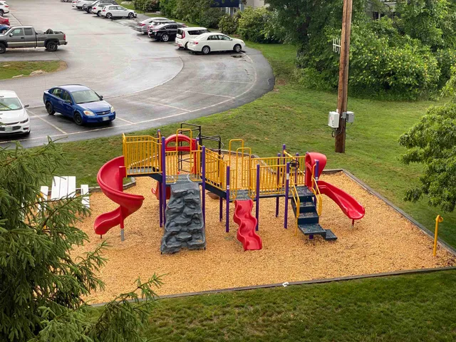 $1,837 | 101 Eastern Avenue, Unit 202, Manchester, NH 03104