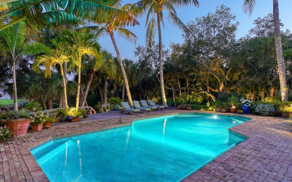 2320 Wason Road Sarasota, FL 34231 - Photo 5 of 95 Gallery Image 5