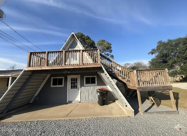 $850 | 547 East Pont Des Mouton Road, Lafayette, LA 70507