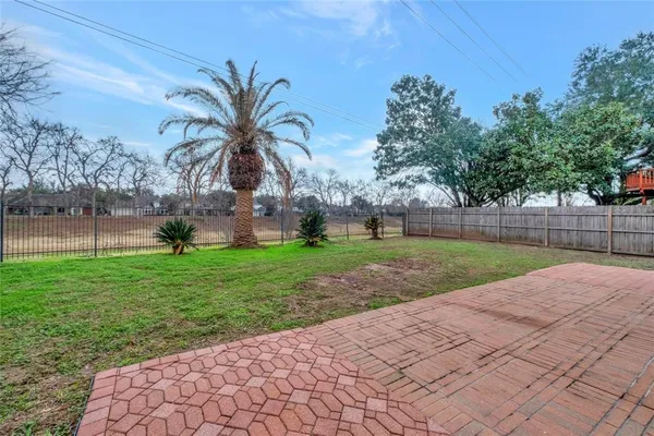 $2,500 | 4323 Ringrose Drive, Missouri City, TX 77459