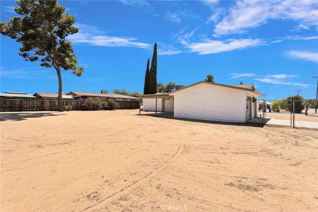 21985 Maumee Road Apple Valley, CA 92308 - Photo 24 of 28 Rear