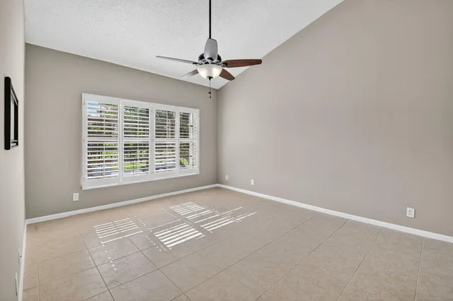 $175,000 | 8041 Aberdeen Drive, Unit 202, Boynton Beach, FL 33472