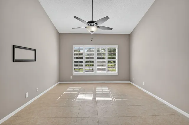 $175,000 | 8041 Aberdeen Drive, Unit 202, Boynton Beach, FL 33472