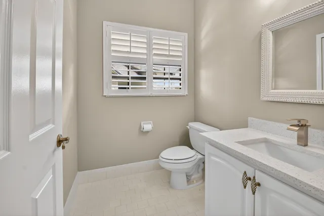 $175,000 | 8041 Aberdeen Drive, Unit 202, Boynton Beach, FL 33472