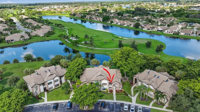 $175,000 | 8041 Aberdeen Drive, Unit 202, Boynton Beach, FL 33472