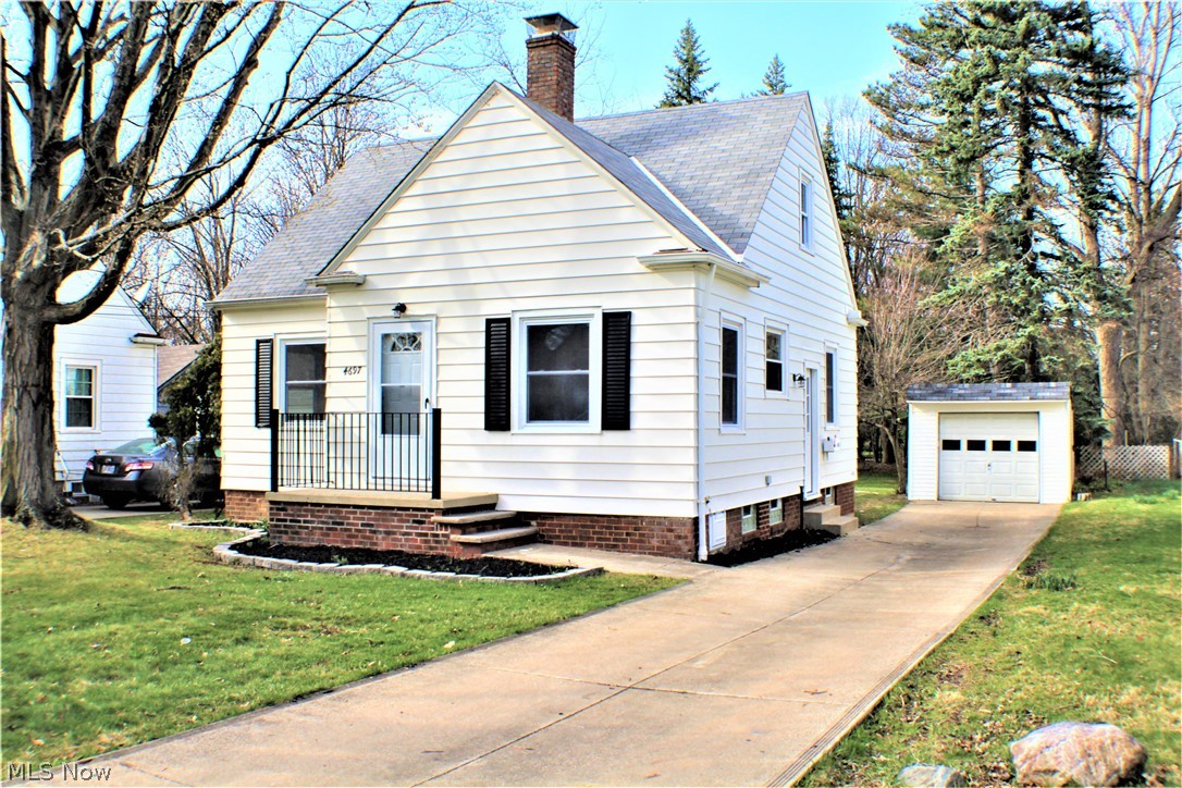 4697 Anderson Road Cleveland, OH 44121 - Photo 1 of 16