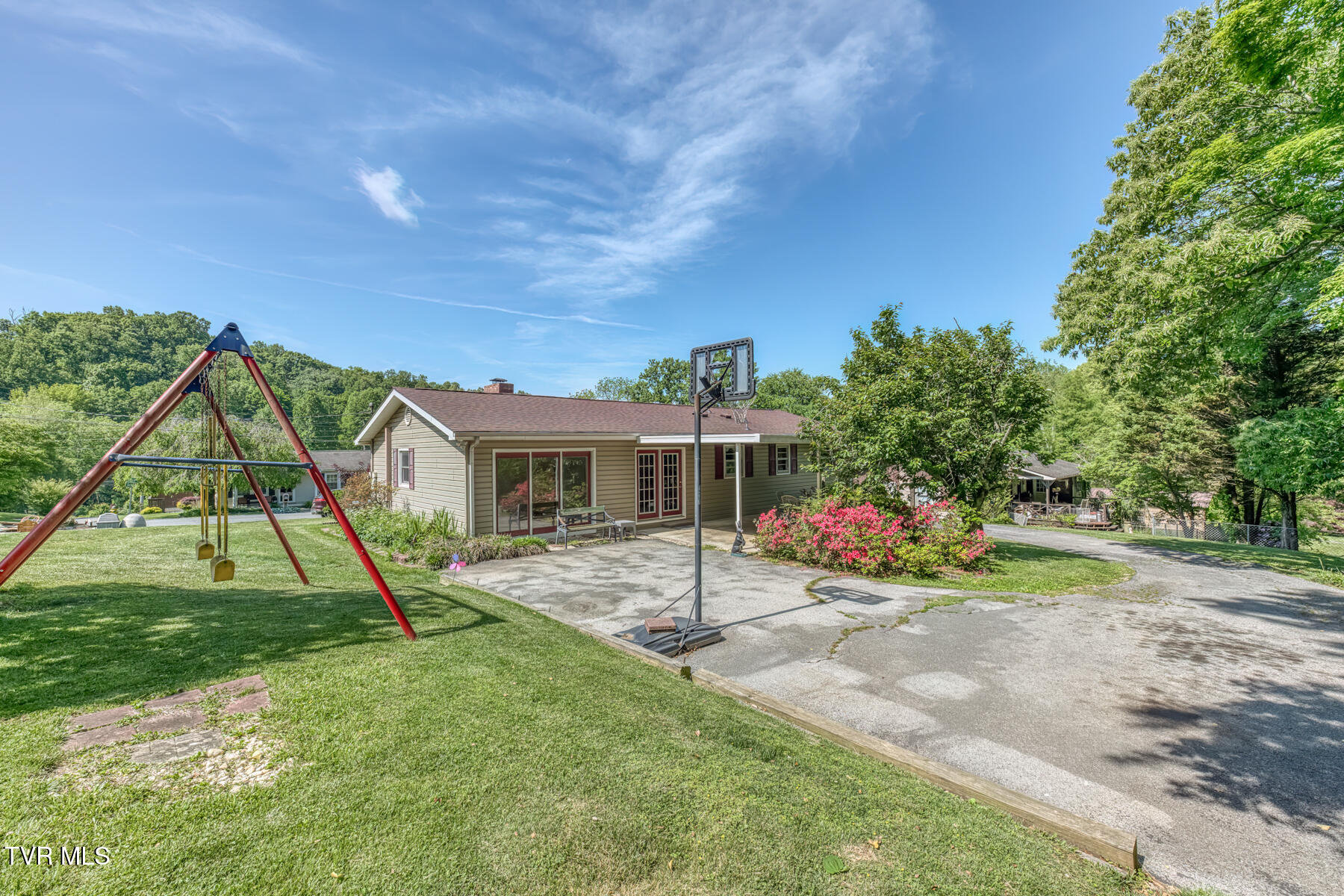 117 Reed Road Bristol, TN 37620 - Photo 12 of 41 117 Reed Rd-32