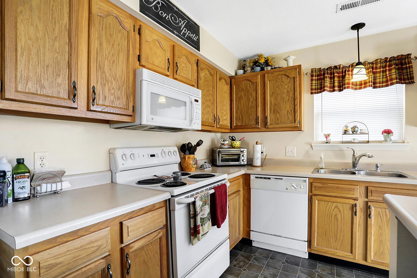 10927 Running Brook Road Indianapolis, IN 46234 - Photo 10 of 20