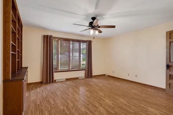 $230,000 | 667 East Blackhawk Avenue, Prairie du Chien, WI 53821