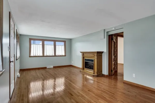 $230,000 | 667 East Blackhawk Avenue, Prairie du Chien, WI 53821