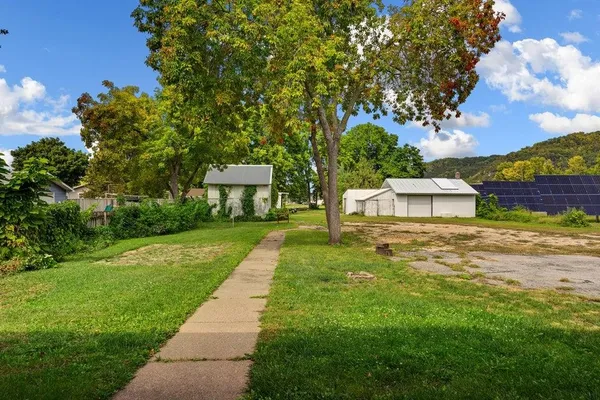 $230,000 | 667 East Blackhawk Avenue, Prairie du Chien, WI 53821