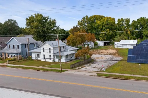 $230,000 | 667 East Blackhawk Avenue, Prairie du Chien, WI 53821