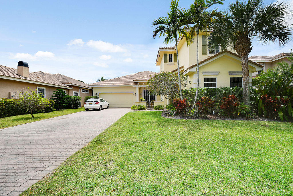 136 Via Rosina Jupiter, FL 33458 - Photo 11 of 41 136ViaRosina_02