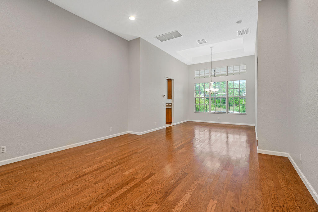 136 Via Rosina Jupiter, FL 33458 - Photo 13 of 41 136ViaRosina_02
