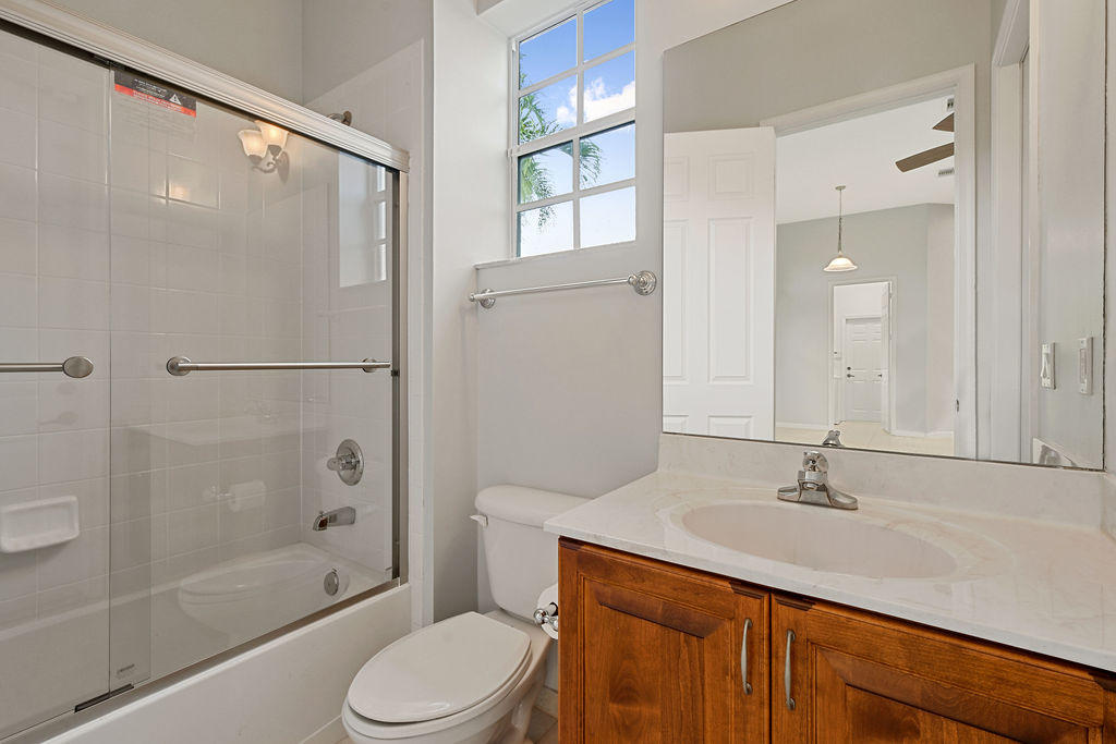 136 Via Rosina Jupiter, FL 33458 - Photo 20 of 41 136ViaRosina_09