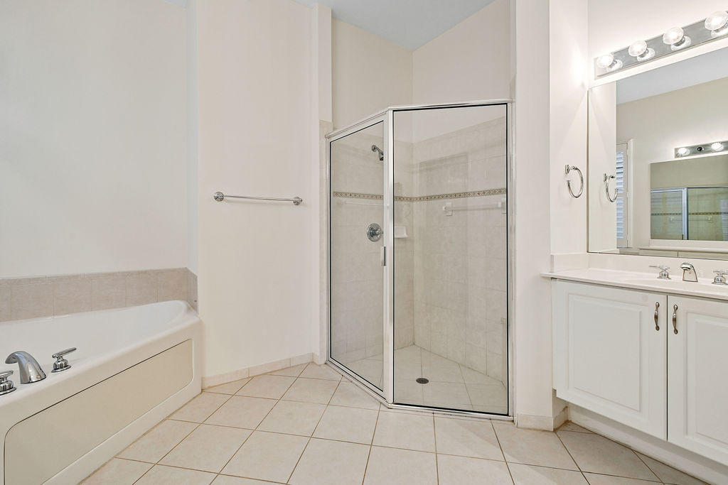 136 Via Rosina Jupiter, FL 33458 - Photo 25 of 41 136ViaRosina_14