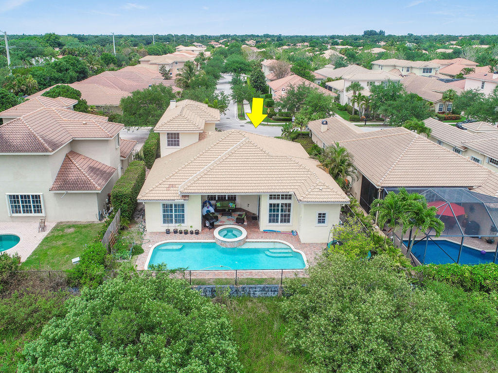 136 Via Rosina Jupiter, FL 33458 - Photo 4 of 41 Exterior Rear