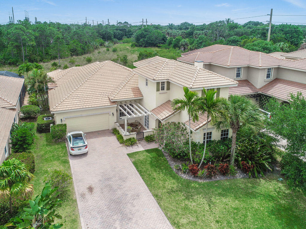136 Via Rosina Jupiter, FL 33458 - Photo 5 of 41 136ViaRosinaAerial(2)