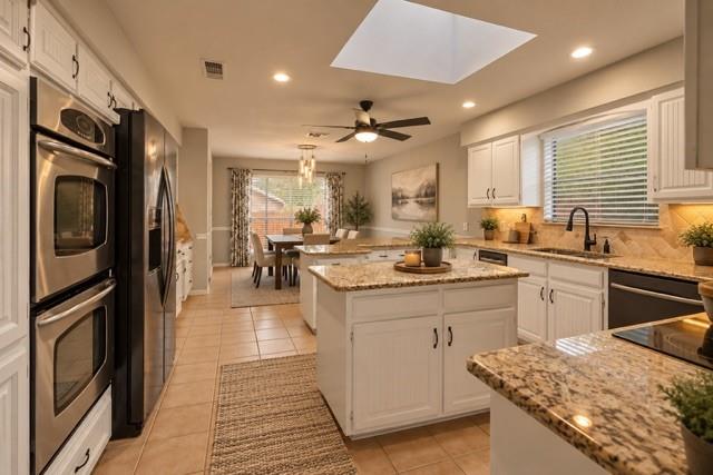68 Legend Road Benbrook, TX 76132 - Photo 11 of 40 Gallery Image 11