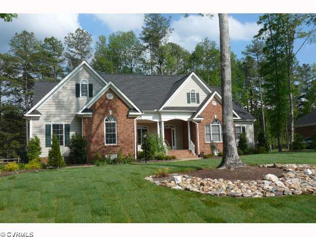 14454 Riverside Drive Ashland, VA 23005 - Photo 2 of 10 Gallery Image 2