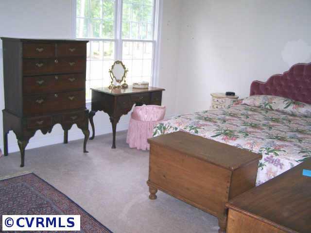 14454 Riverside Drive Ashland, VA 23005 - Photo 5 of 10 Gallery Image 5