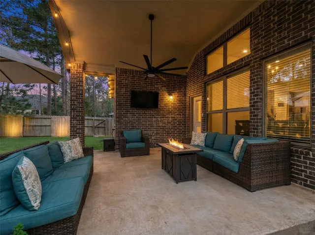 $359,999 | 171 Silva Creek Trail, Willis, TX 77318