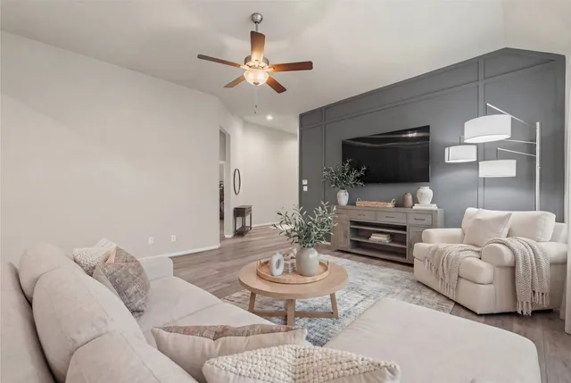 $359,999 | 171 Silva Creek Trail, Willis, TX 77318