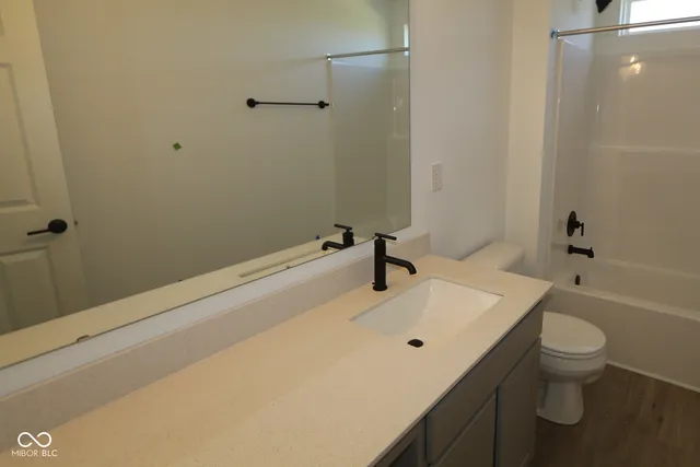 $318,990 | 2301 William Garrett Way, Shelbyville, IN 46176