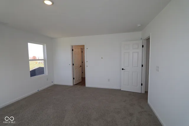 $318,990 | 2301 William Garrett Way, Shelbyville, IN 46176