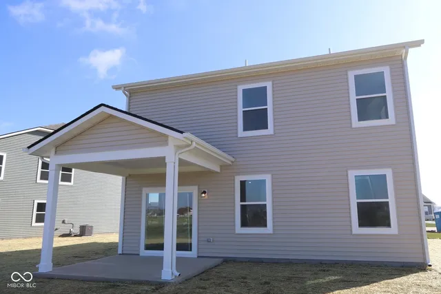 $318,990 | 2301 William Garrett Way, Shelbyville, IN 46176