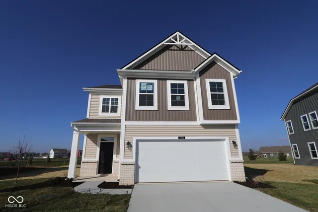 $318,990 | 2301 William Garrett Way, Shelbyville, IN 46176