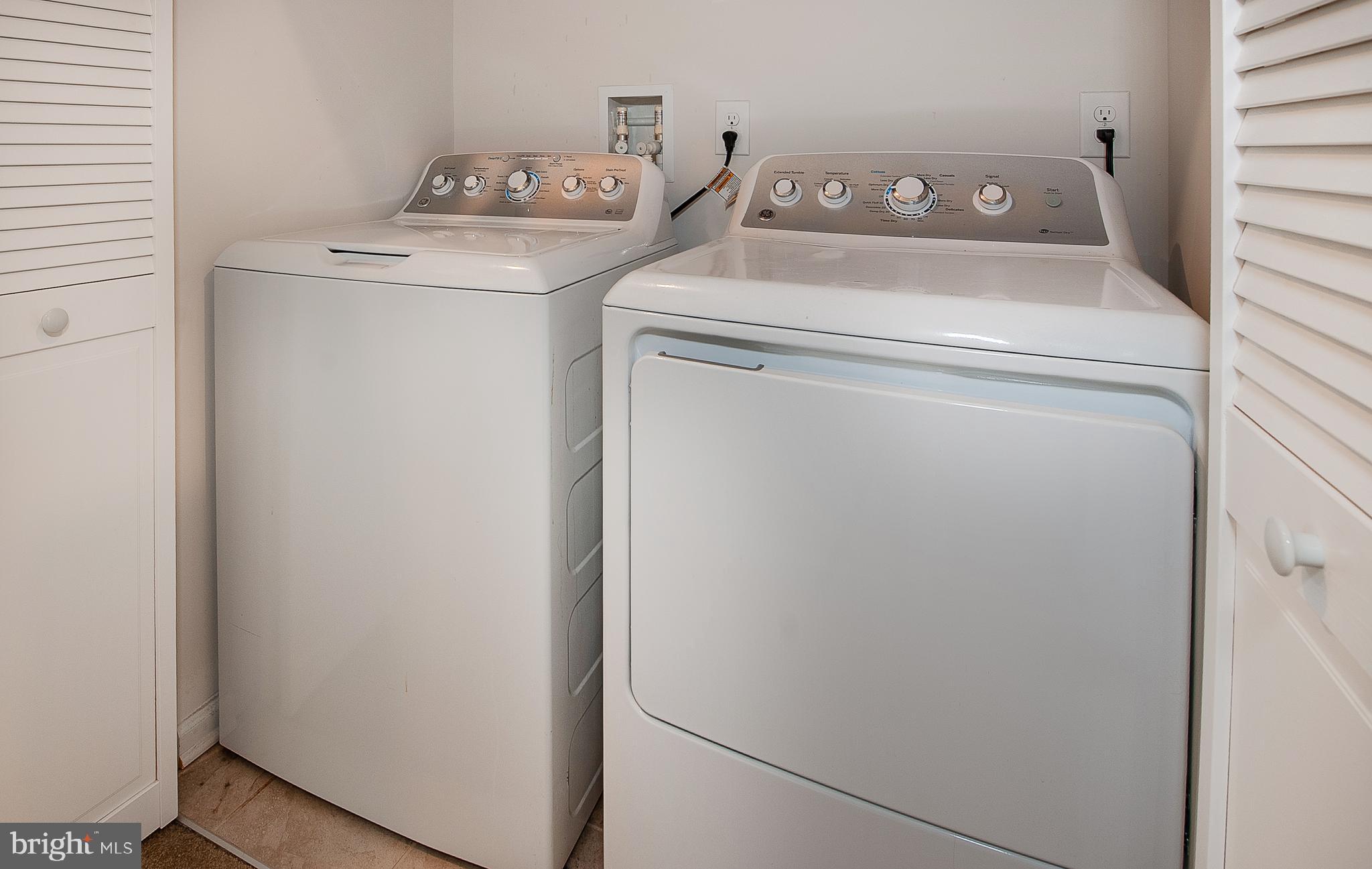 2804 Lamington Court Clarksboro, NJ 08020 - Photo 19 of 24 a utility room with dryer and washer