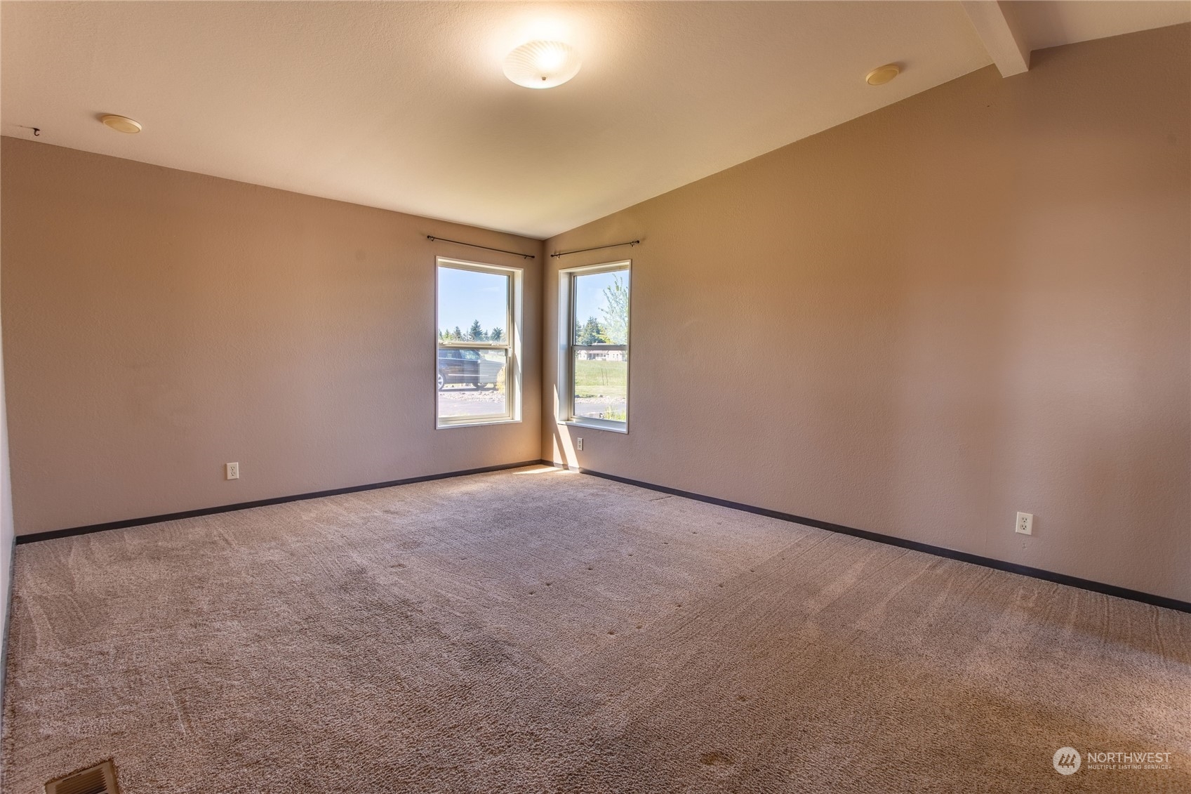 1040 Shorey Road Chehalis, WA 98532 - Photo 11 of 38 a view of an empty room with a window