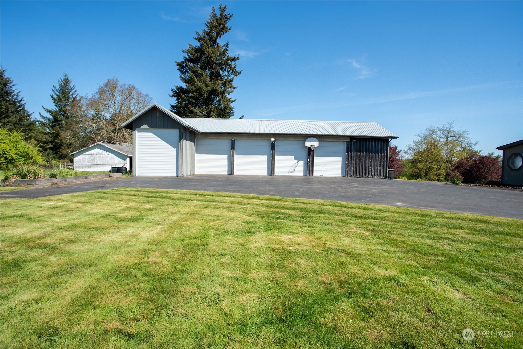 1040 Shorey Road Chehalis, WA 98532 - Photo 25 of 38 a front view of a house with a yard